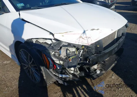 2017 Hyundai Elantra Sport z USA, uszkodzony, nr VIN KMHD04LB3HU355962